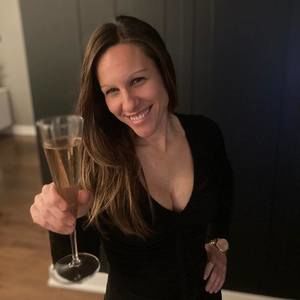 Meet your Posher, Karine